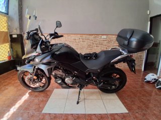 Suzuki V-Strom 650 Negra
