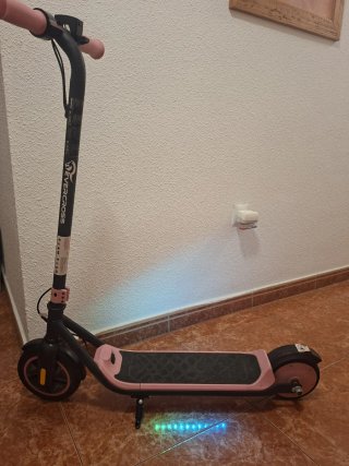 Patinete Eléctrico Infantil Rosa