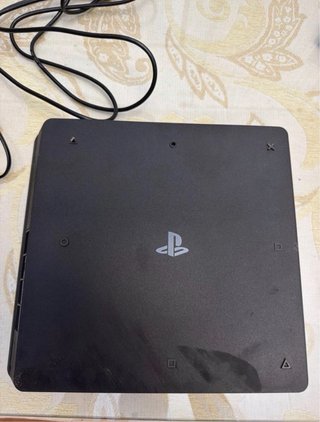 Playstation 4 (PS4) Negra