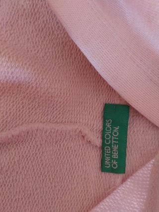 Sudadera Benetton con capucha rosa