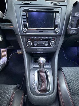VW GOLF GTI 35 ANIVERSARIO