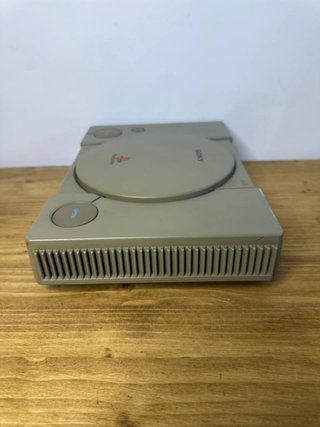 PlayStation 1 SCPH-1002 Completa