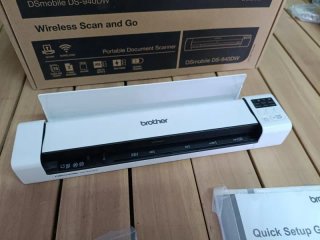 Brother DS940DW. Scanner portatile per documenti A4