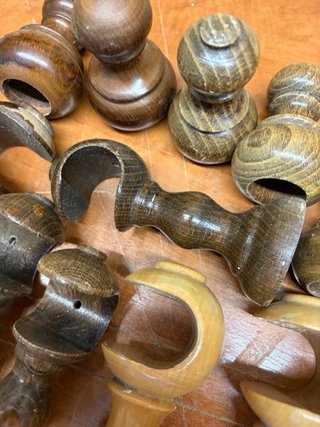 Lote terminales y soportes barra cortina madera