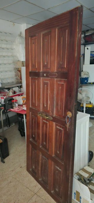 Lote cabeceras y puerta sin marco