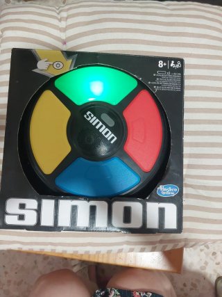 Juego de Mesa Simón Hasbro pilas incluidas