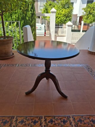 Mesa velador  de madera, redonda