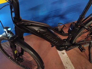 Bicicleta Eléctrica Negra