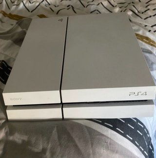 PS4 (PlayStation 4) Blanca