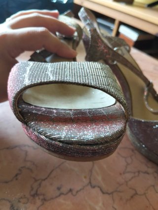 Bolso y zapatos de fiesta a juego