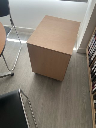 Cajonera de oficina madera y metal