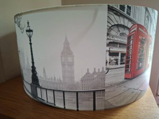 Pantalla Lámpara Techo Londres Cabinas Rojas