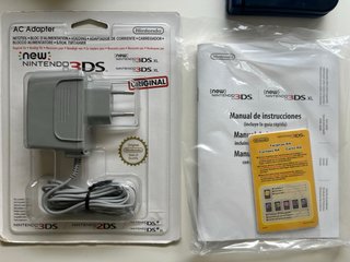 Nintendo 3DS XL + Caja + Cargador