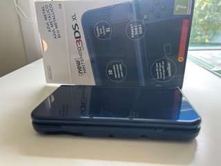 Nintendo 3DS XL + Caja + Cargador