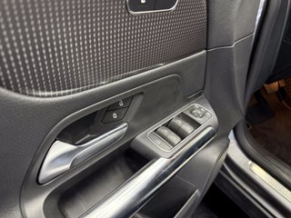 Mercedes-Benz GLA GLA 200
