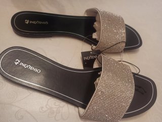 Sandalias planas talla 42 detalles plateados