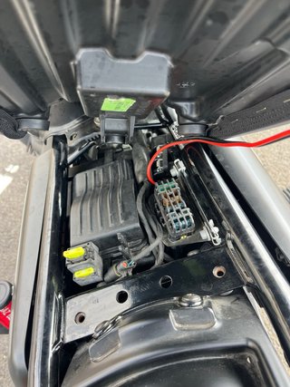 Moto Guzzi V7 III Stone Negra 2020
