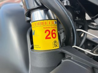 Moto Guzzi V7 III Stone Negra 2020