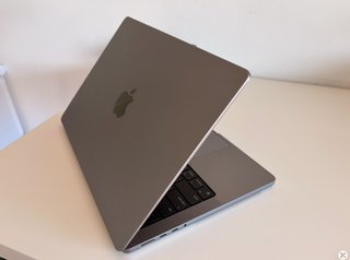MacBook Pro 14 32GB RAM 1TB SSD 2021 M1 max