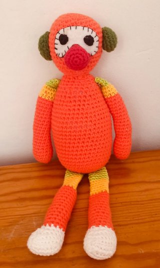 Muñeco Mic Crochet Naranja
