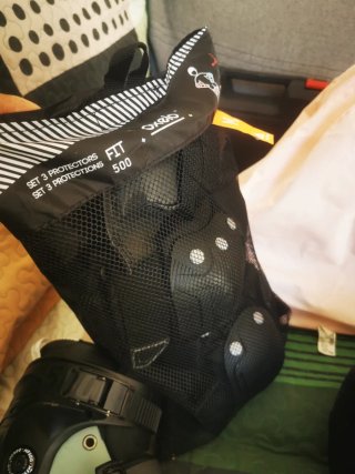 Patines Decathlon con Protecciones y Casco