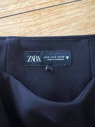Falda pantalón negra con brillantes