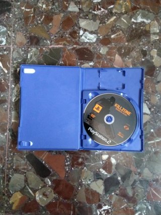 Lote 3 juegos PS2:Killzone,Matrix,Resident evil