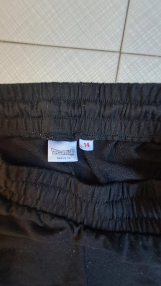 Pantalones cortos negros Dragon Ball