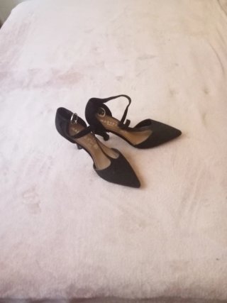 Zapatos negros tacón aguja
