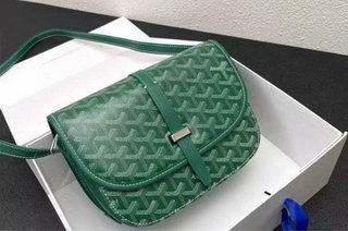 Riñonera verde con estampado