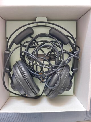 Superlux HD668B Auriculares Semiabiertos