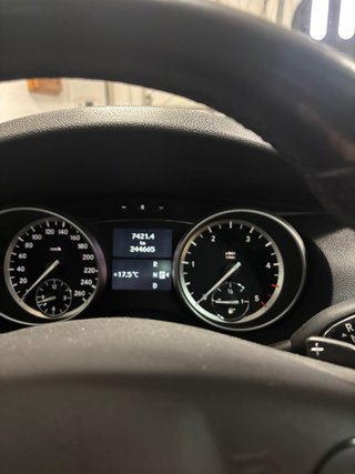 Mercedes-Benz Clase R 2011