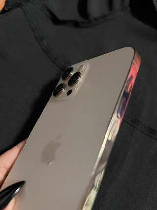 iPhone 12 Pro Max oro