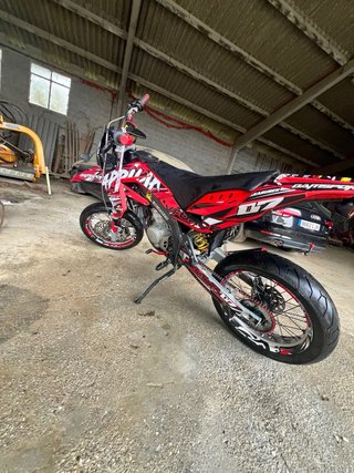 Aprilia SX 49cc Supermotard Roja y Negra