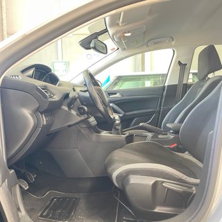 Peugeot 308 2016