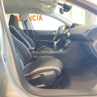 Peugeot 308 2016