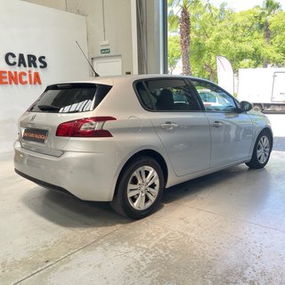 Peugeot 308 2016