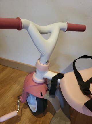 Bicicleta infantil con pedales