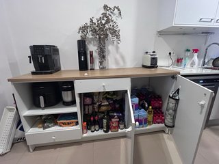 Mueble bajo de cocina o salón