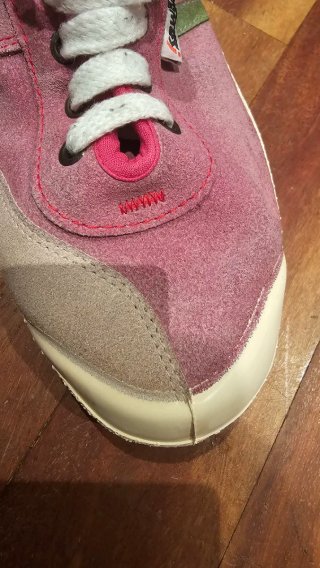 Zapatillas Kawasaki rosas y grises