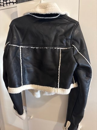Chaqueta aviador negra y blanca