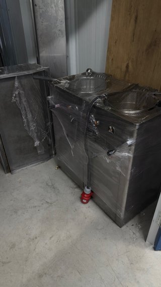 Freidora trifásica 2 puestos 15 litros cada cesta