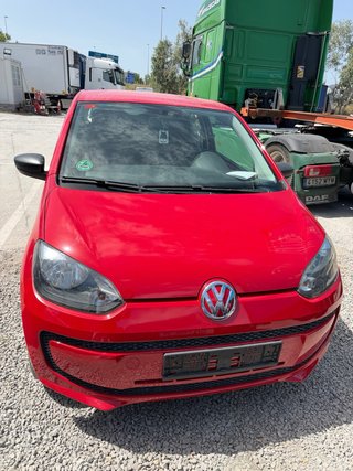 Volkswagen up! 2015