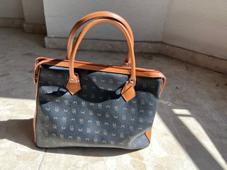 Bolso Negro y Marrón