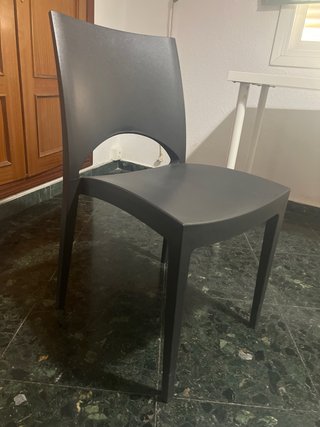 4Sillas Monobloc color antracita de Grand soleil