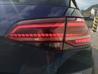 Volkswagen Golf Sport DSG R-Line