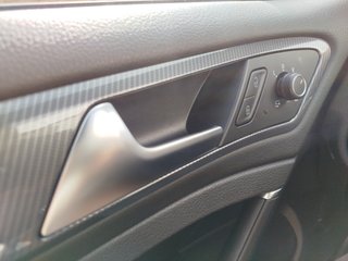 Volkswagen Golf Sport DSG R-Line