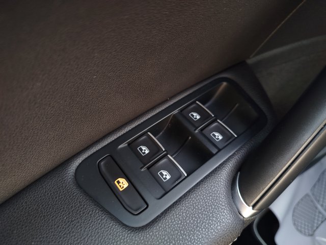 Volkswagen Golf Sport DSG R-Line