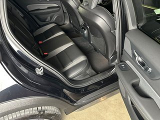 Volvo V60 2023