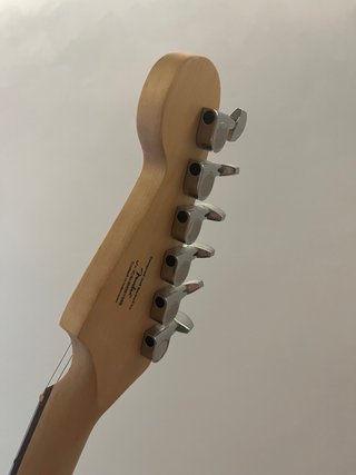 Guitarra Eléctrica Fender Squier Stratocaster